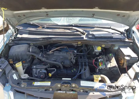 2010 Chrysler Town & Country Touring from USA, damaged, VIN 2A4RR5D18AR245563